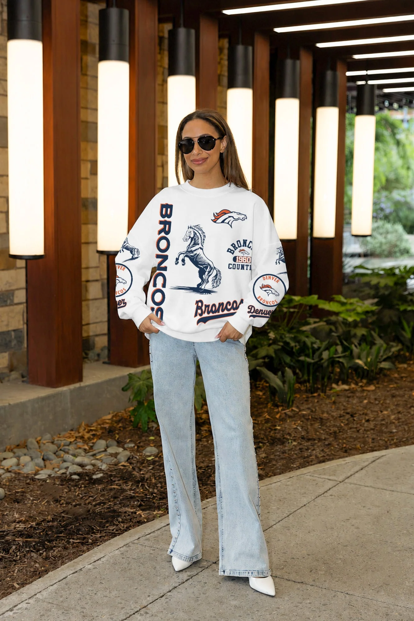 DENVER BRONCOS PRIME TIME PREMIUM CREWNECK SWEATSHIRT 3 DENVER BRONCOS PRIME TIME PREMIUM CREWNECK SWEATSHIRT