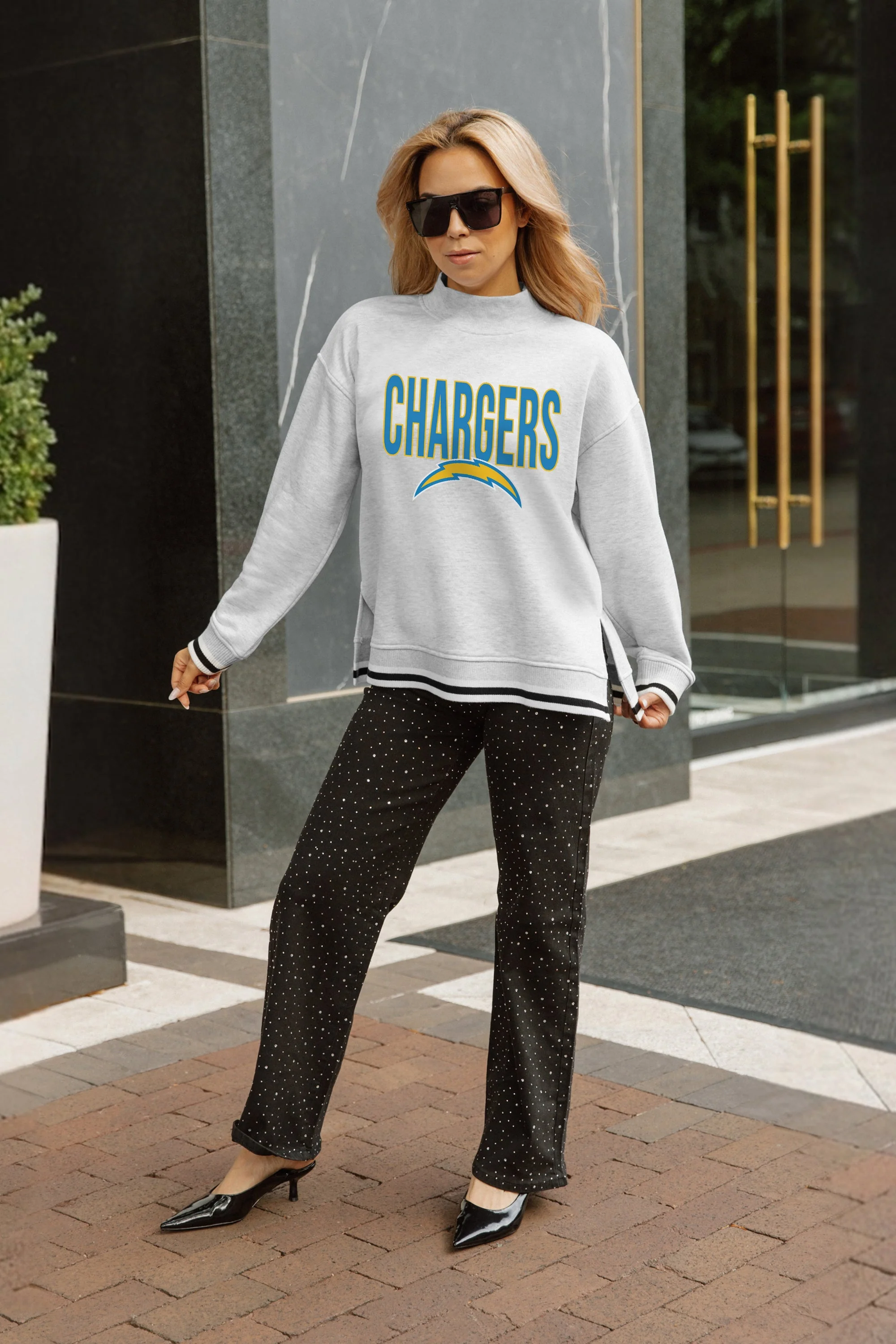 LOS ANGELES CHARGERS RALLY POINT CONTRAST MOCKNECK PULLOVER 3 LOS ANGELES CHARGERS RALLY POINT CONTRAST MOCKNECK PULLOVER