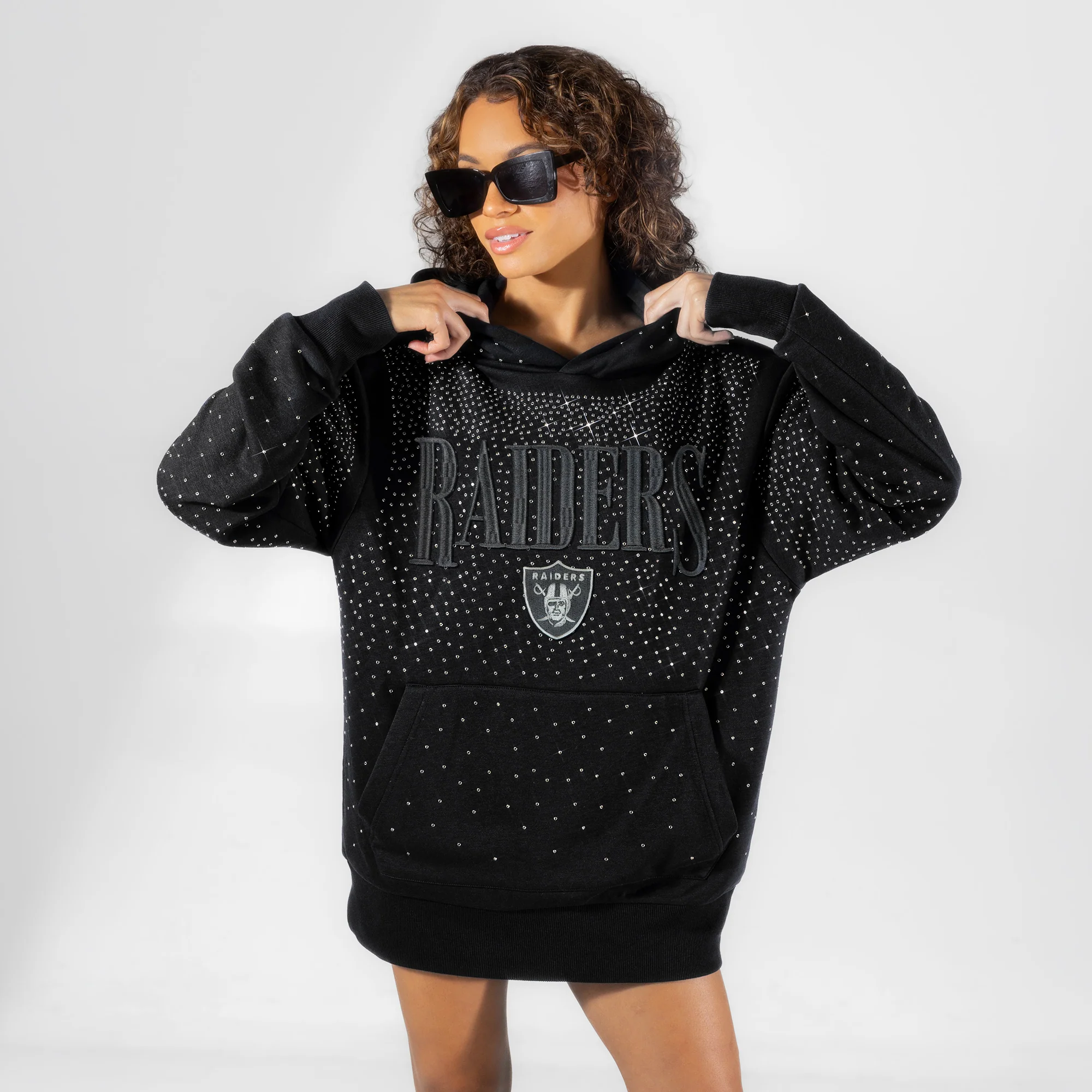 LAS VEGAS RAIDERS SUNDAY LIGHTS RHINESTONE HOODIE 5 LAS VEGAS RAIDERS SUNDAY LIGHTS RHINESTONE HOODIE