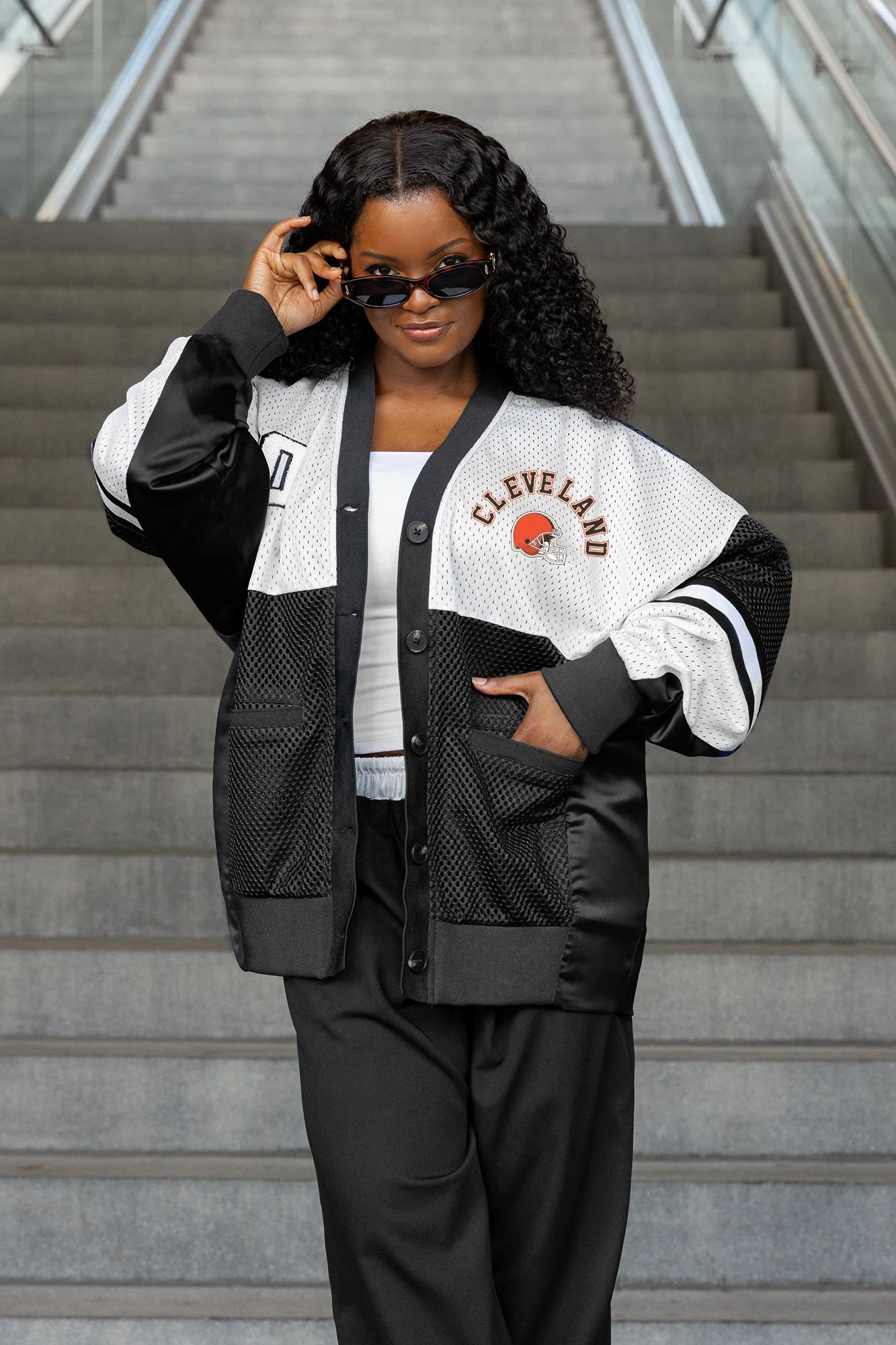 CLEVELAND BROWNS MVP ERA CONTRAST MESH CARDIGAN 3 CLEVELAND BROWNS MVP ERA CONTRAST MESH CARDIGAN
