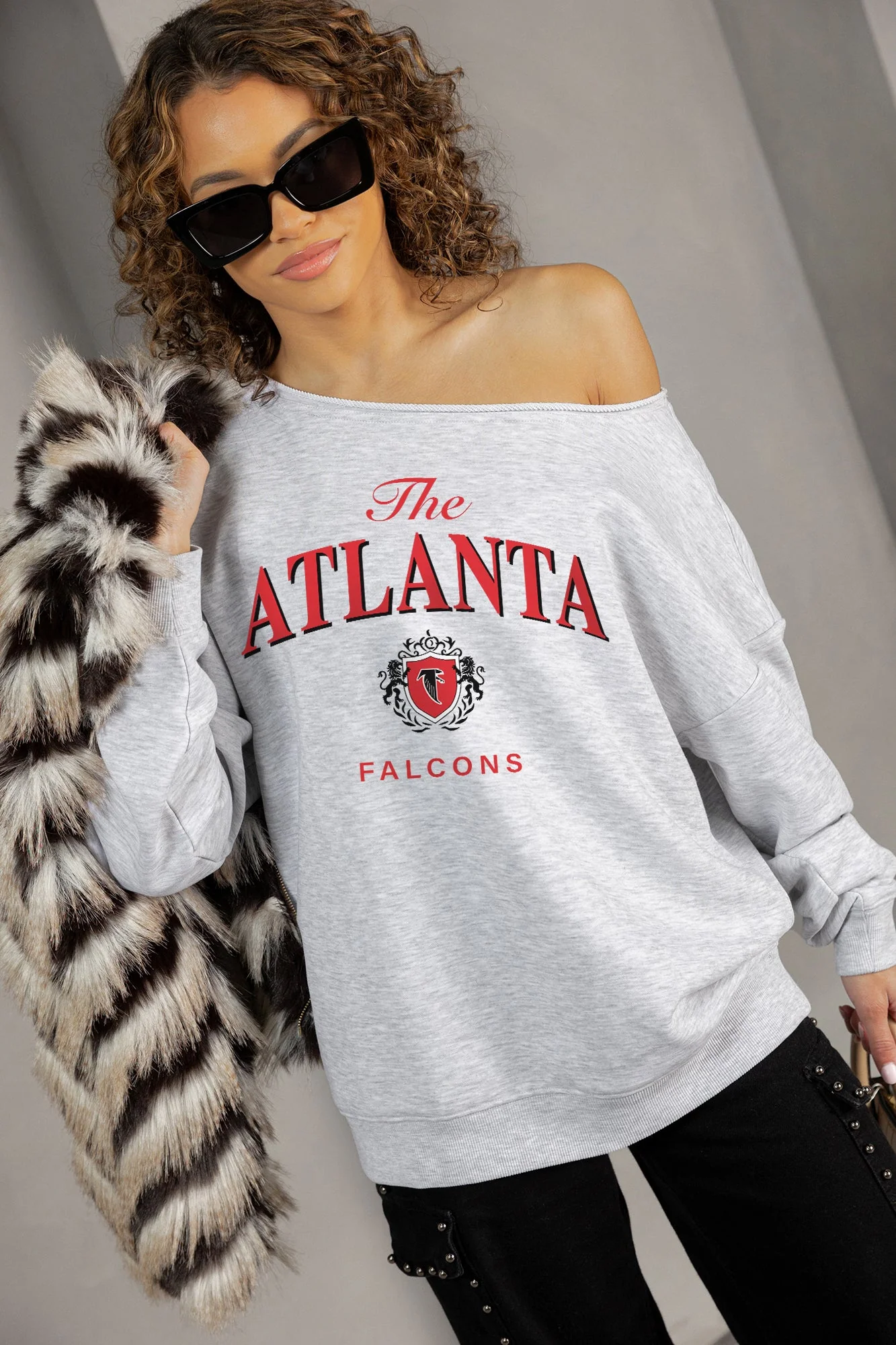 ATLANTA FALCONS OFFSIDES ENERGY RELAXED OFF-SHOULDER TOP