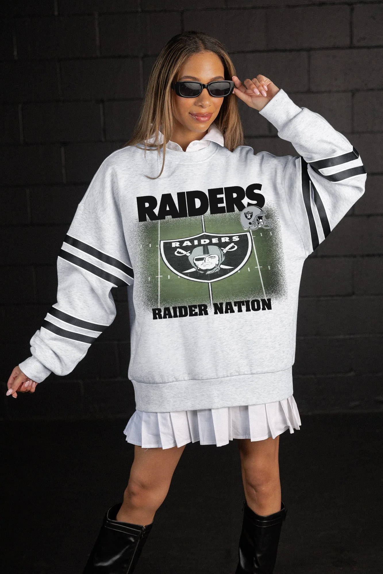 LAS VEGAS RAIDERS OFF THE GRID STRIPE SLEEVE CREWNECK SWEATSHIRT