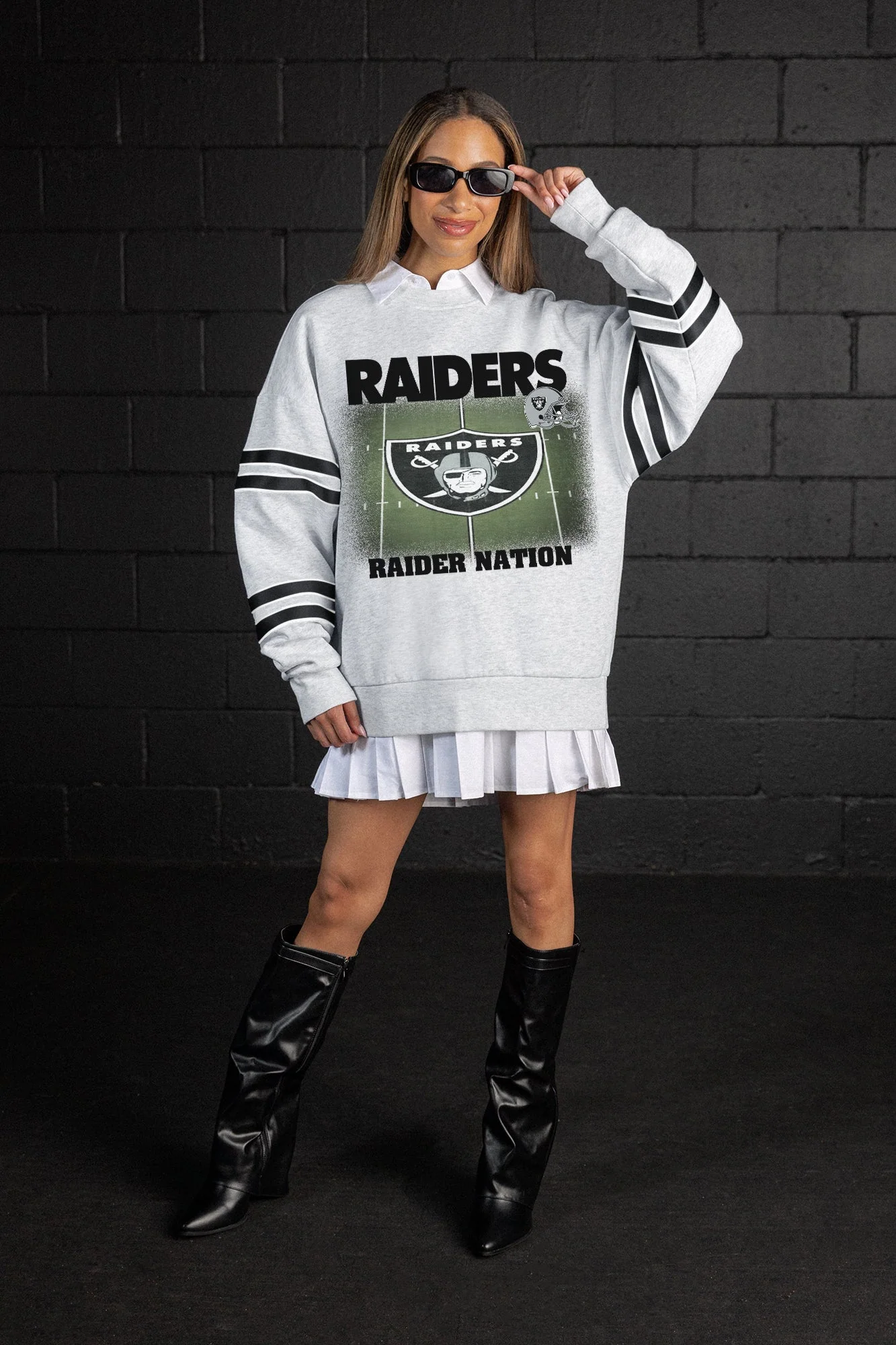 LAS VEGAS RAIDERS OFF THE GRID STRIPE SLEEVE CREWNECK SWEATSHIRT