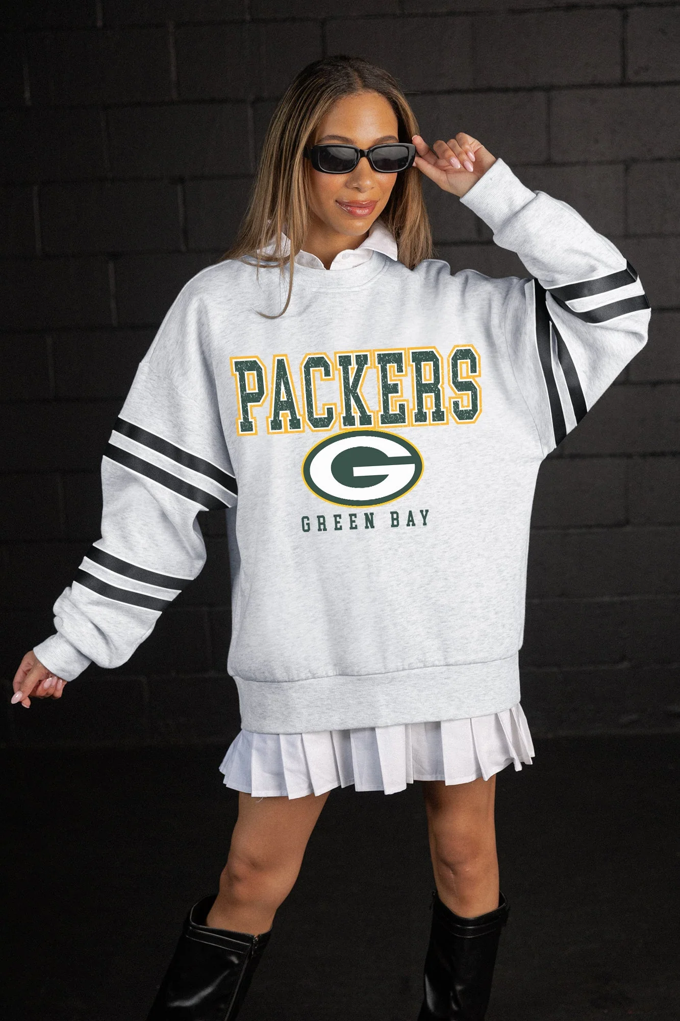 GREEN BAY PACKERS STADIUM STRIPES VARSITY STRIPE SLEEVE CREWNECK SWEATSHIRT