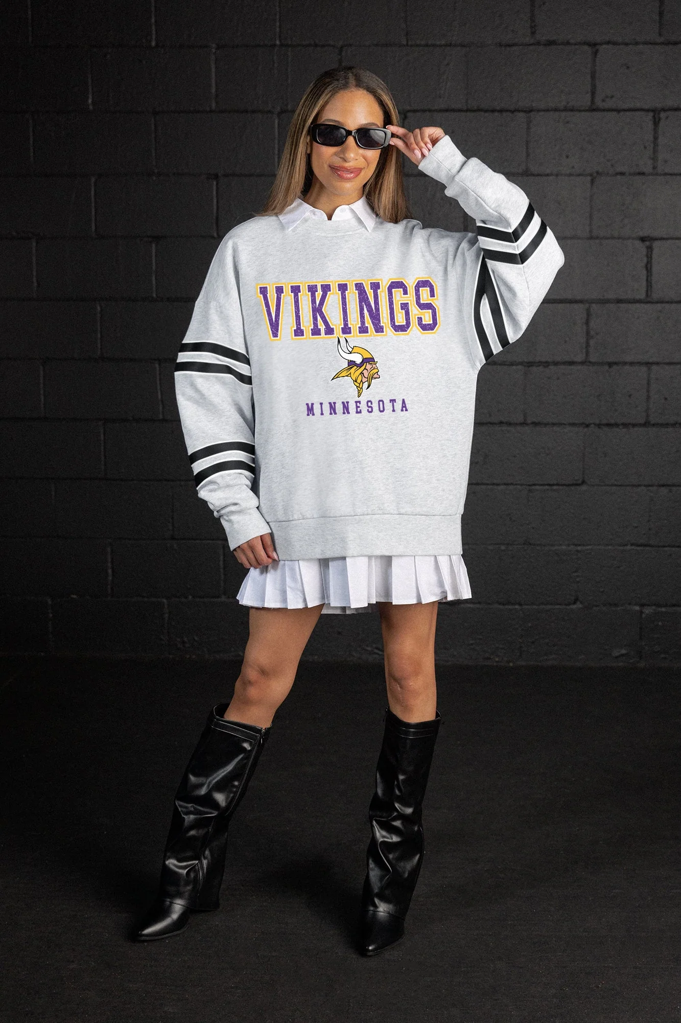 MINNESOTA VIKINGS STADIUM STRIPES VARSITY STRIPE SLEEVE CREWNECK SWEATSHIRT