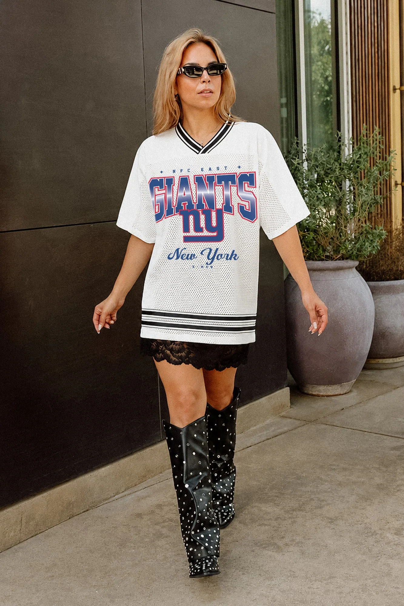 NEW YORK GIANTS SQUAD MENTALITY OVERSIZED MESH FASHION TOP