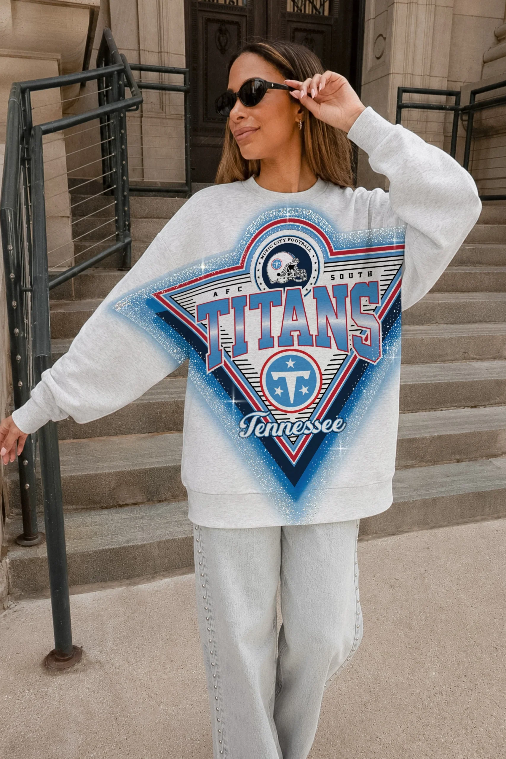 TENNESSEE TITANS CHASING VICTORY RHINESTONE SPRAY PREMIUM CREWNECK SWEATSHIRT