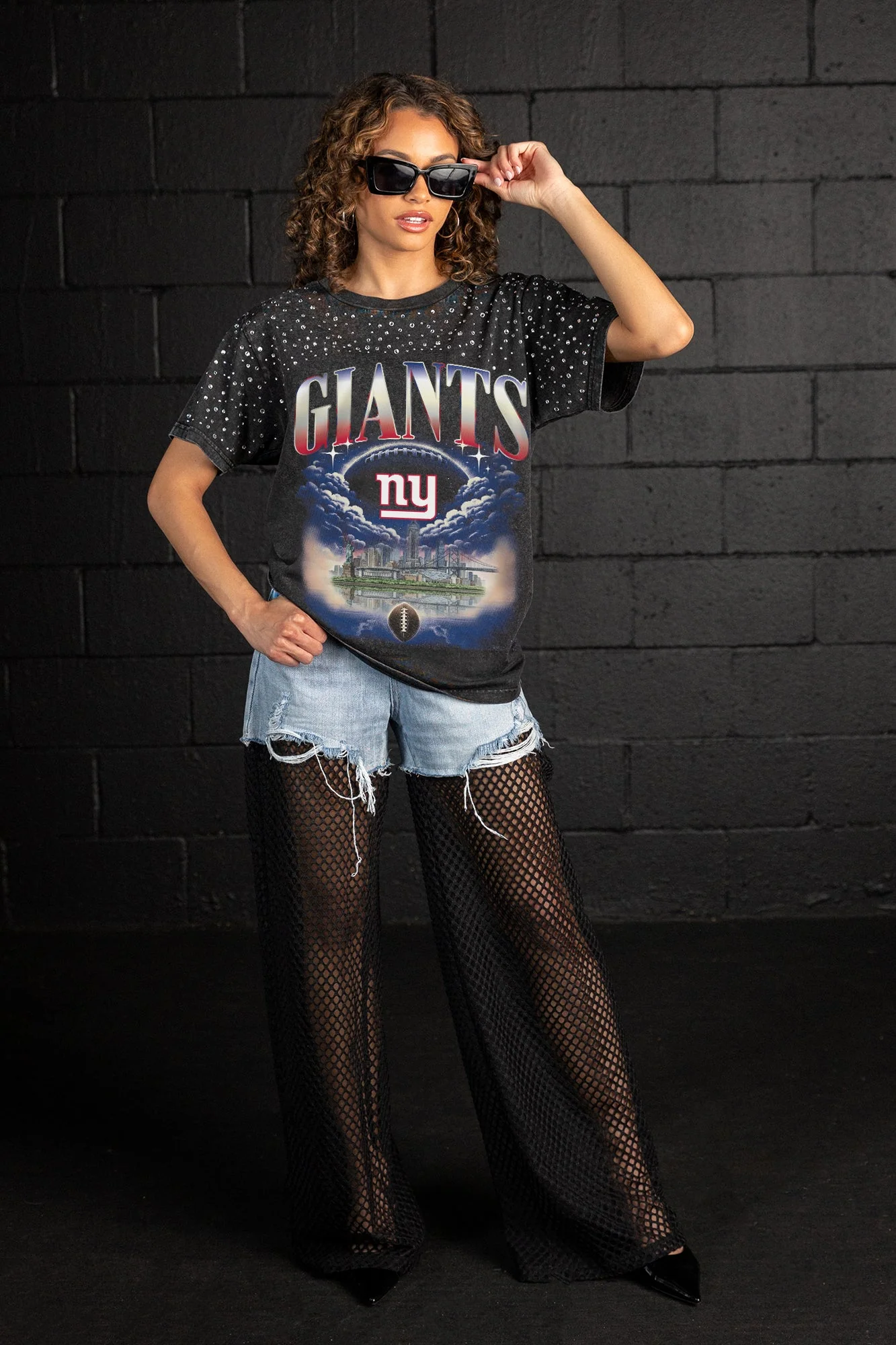 NEW YORK GIANTS SKY'S THE LIMIT VINTAGE WASH RHINESTONE TEE