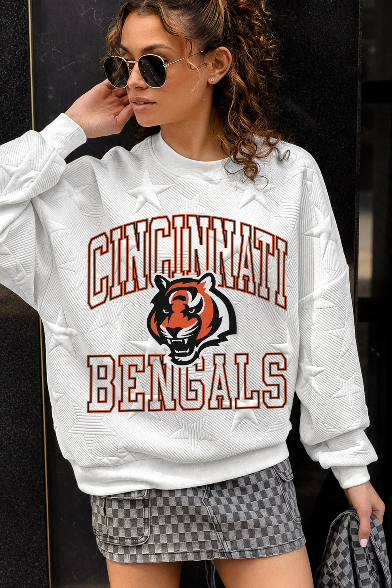CINCINNATI BENGALS BIG PLAY ENERGY EMBOSSED STAR CREWNECK