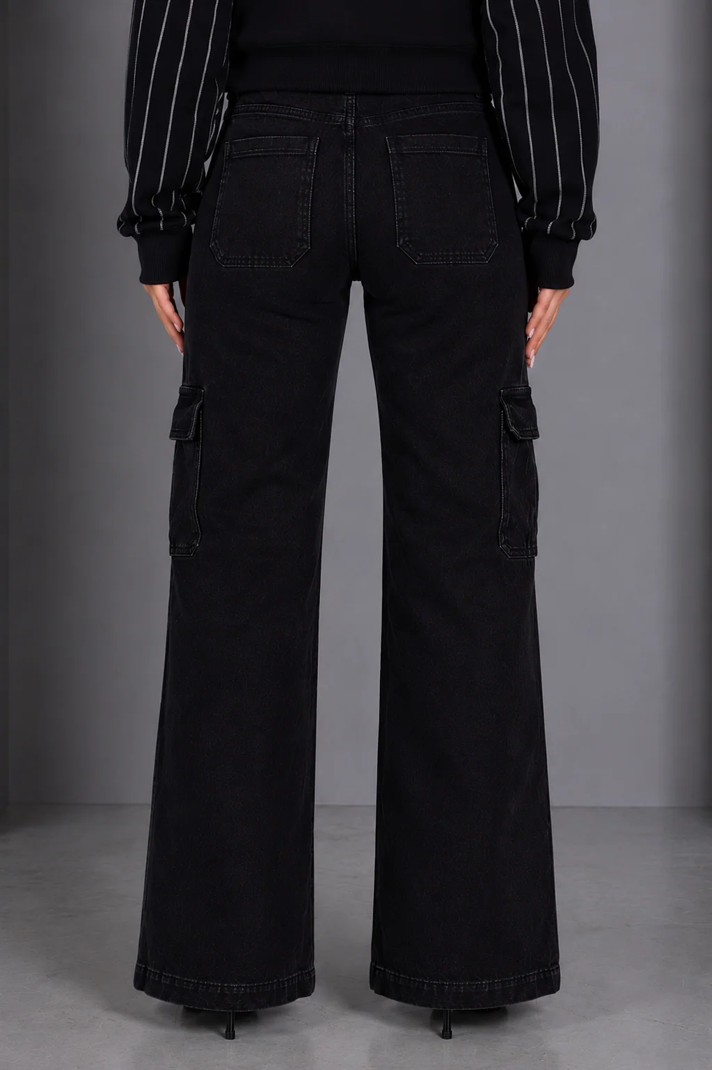 EMALI HIGH RISE WIDE LEG CARGO JEANS