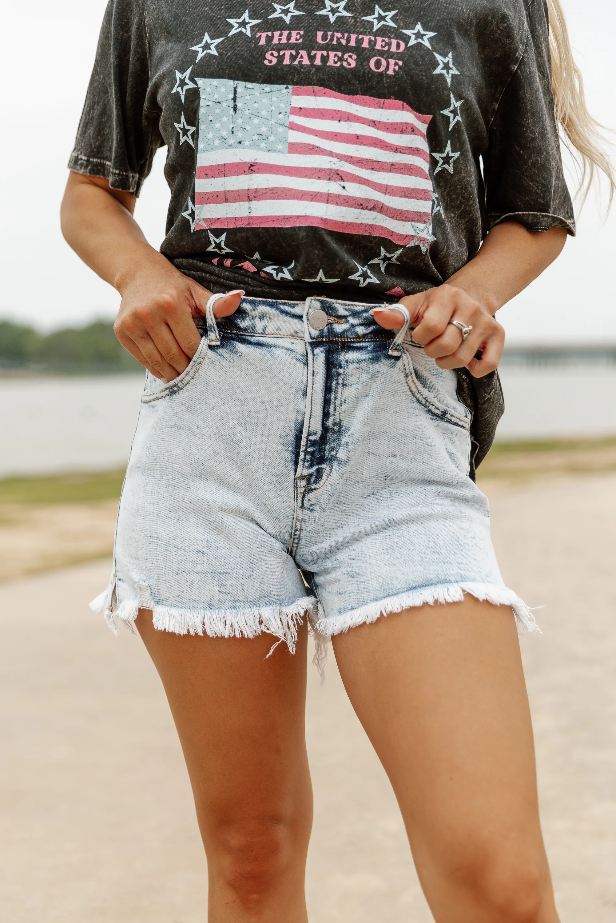 RETRO REVIVAL ACID WASH DENIM SHORTS