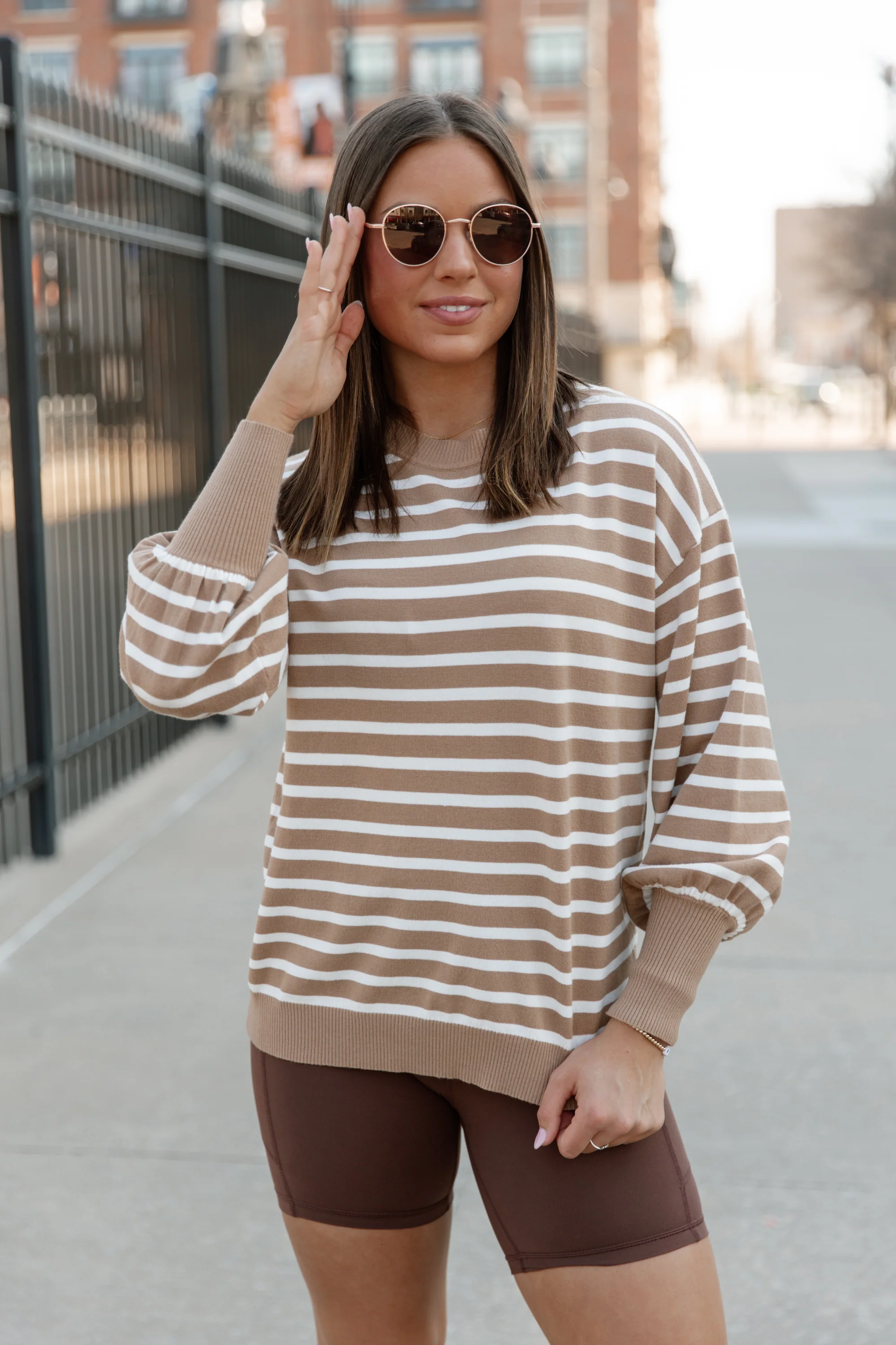 ALL THE THINGS BIKER SHORTS IN BROWN