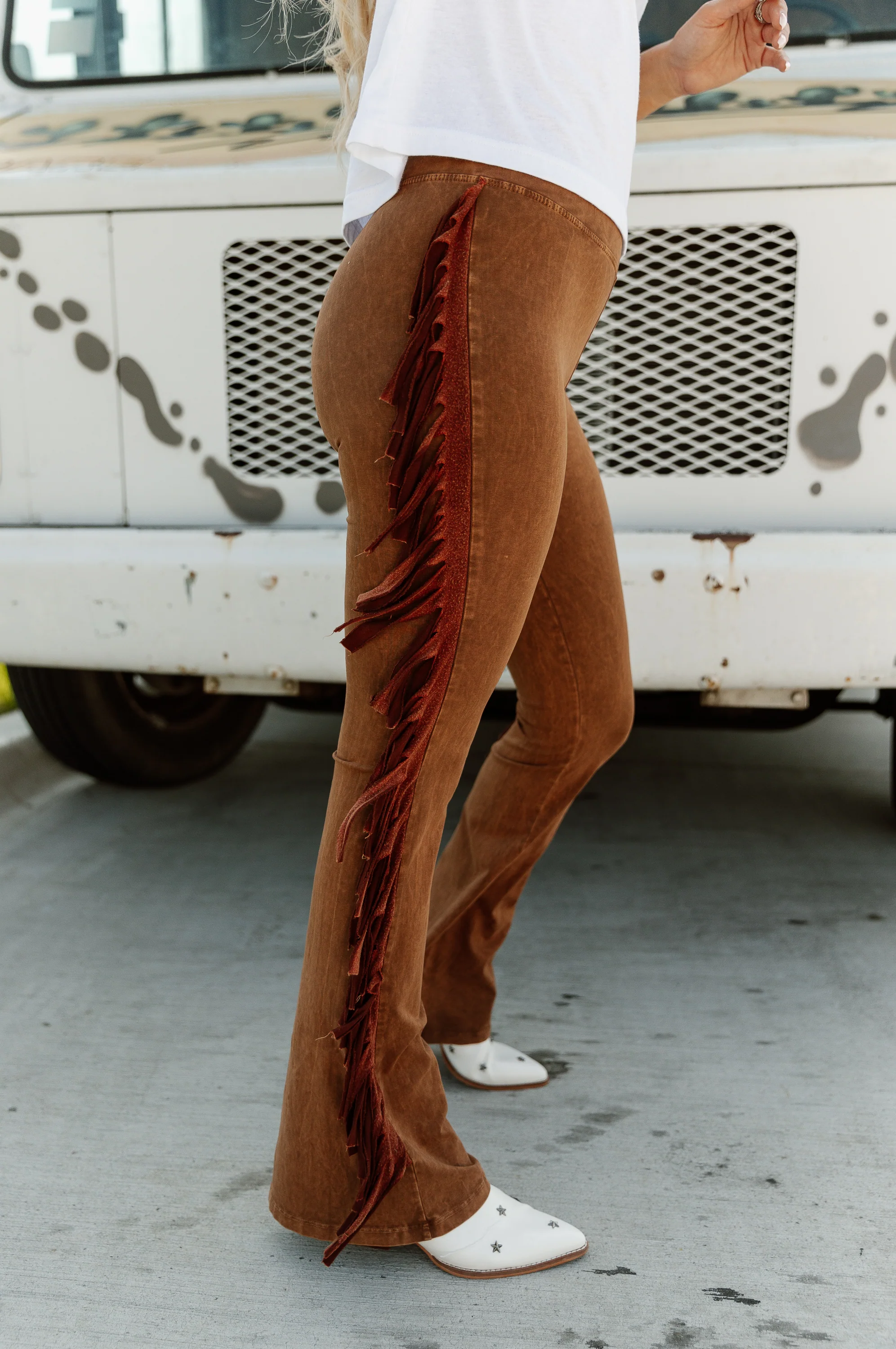 ULTIMATE FRINGE MINERAL WASHED FLARED PANTS