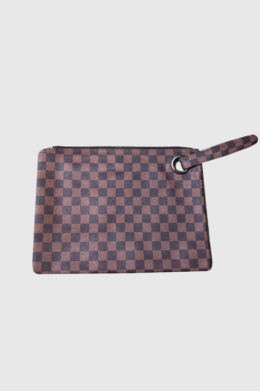THE "AVERY" FAUX LEATHER CHECKERED WRISTLET IN BROWN