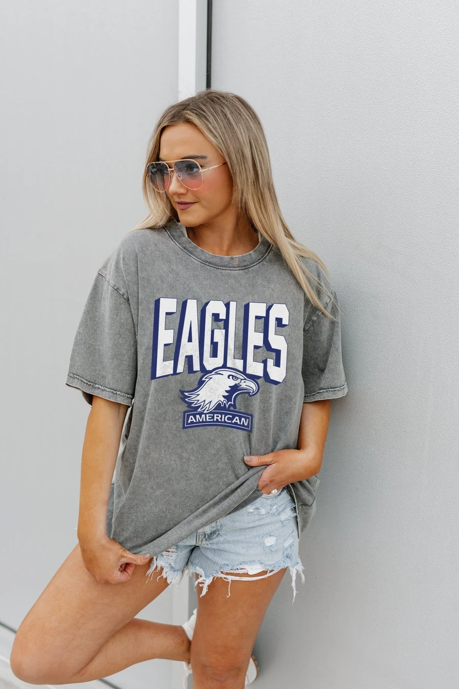 AMERICAN UNIVERSITY EAGLES SOLID DEFENSE OVERSIZED CREWNECK TEE