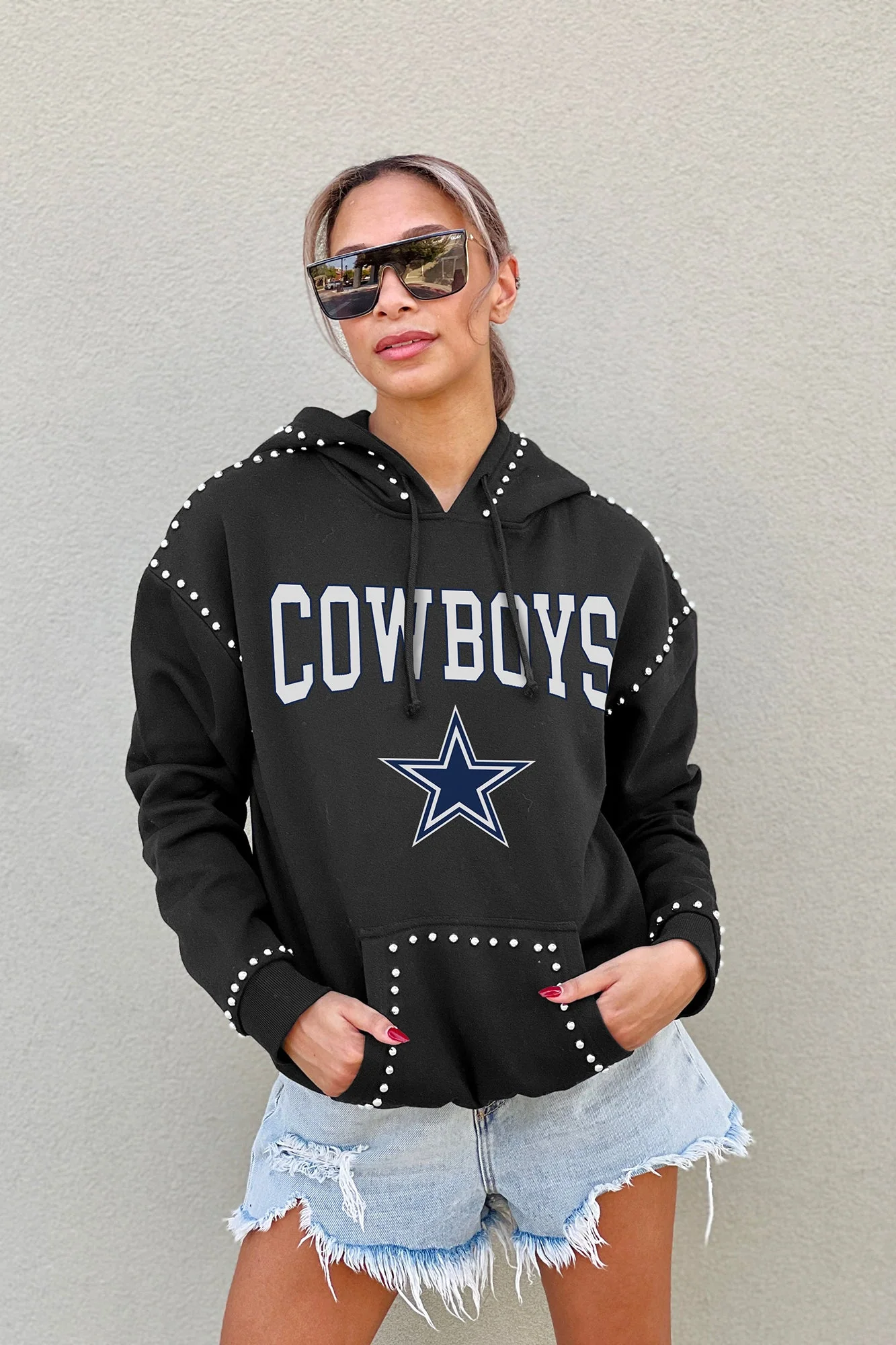 DALLAS COWBOYS Catch the Vibe Studded Detail Hoodie