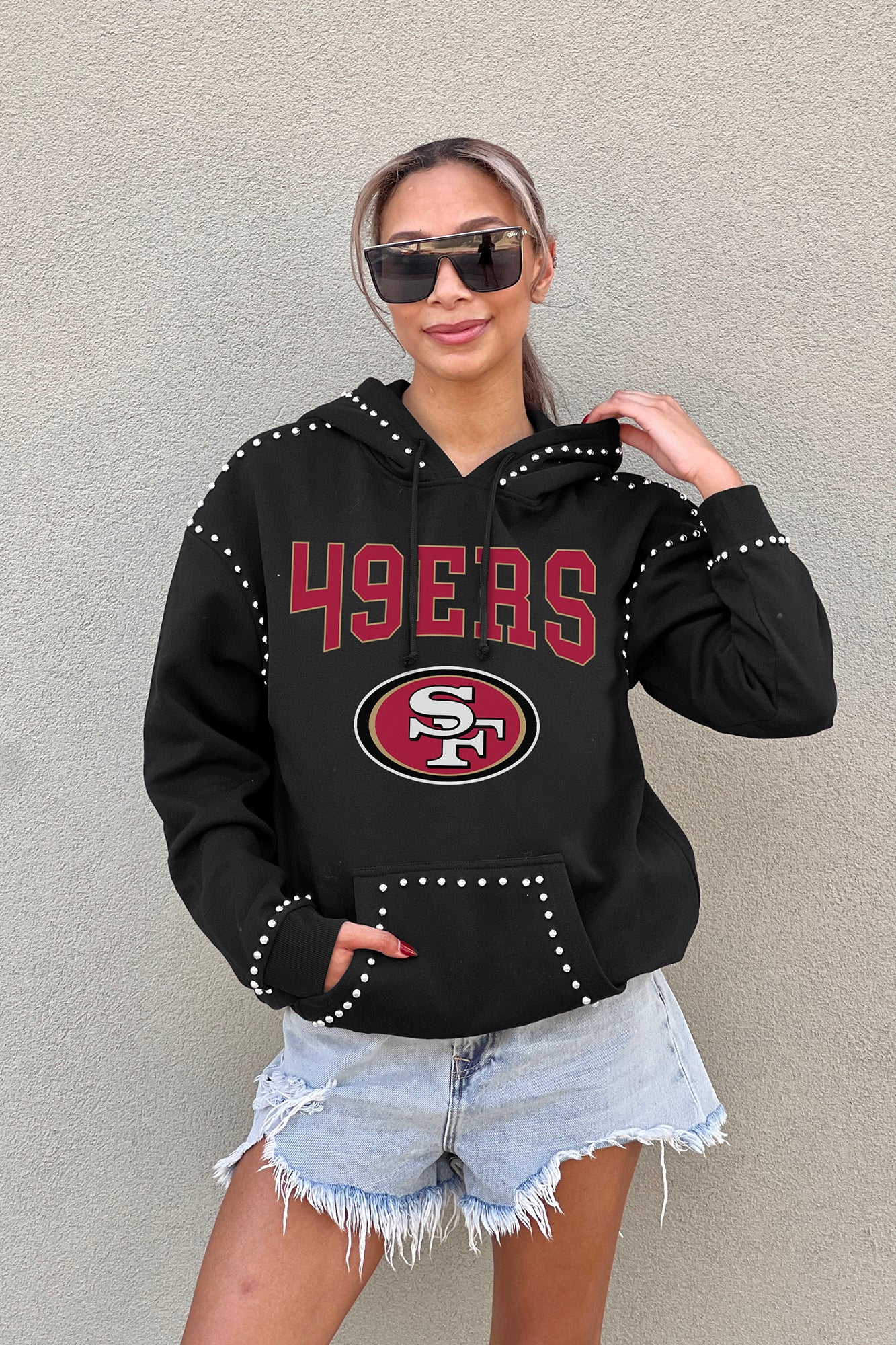 SAN FRANCISCO 49ERS Catch the Vibe Studded Detail Hoodie 3 SAN FRANCISCO 49ERS Catch the Vibe Studded Detail Hoodie