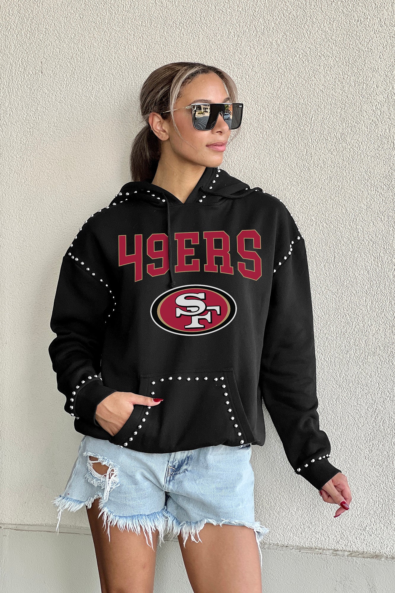 SAN FRANCISCO 49ERS Catch the Vibe Studded Detail Hoodie 4 SAN FRANCISCO 49ERS Catch the Vibe Studded Detail Hoodie
